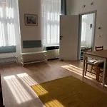 Apartament Centerpoint R7 *